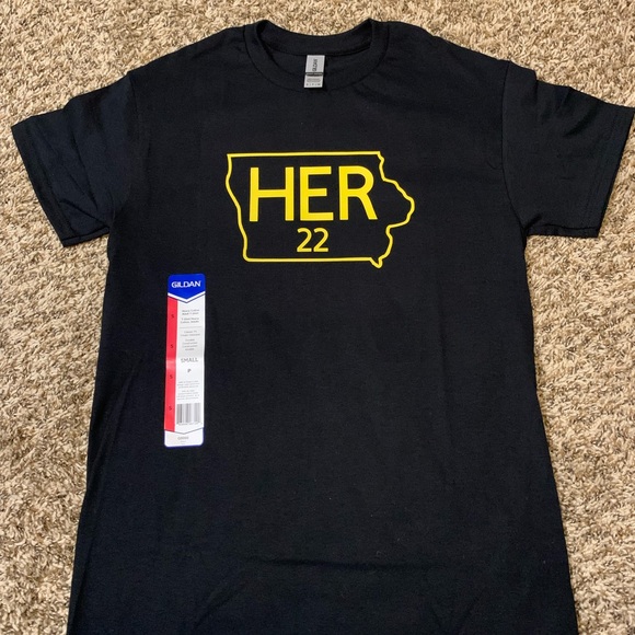 Caitlin Clark Iowa Basketball Her T-Shirt Size Small - Picture 1 of 5